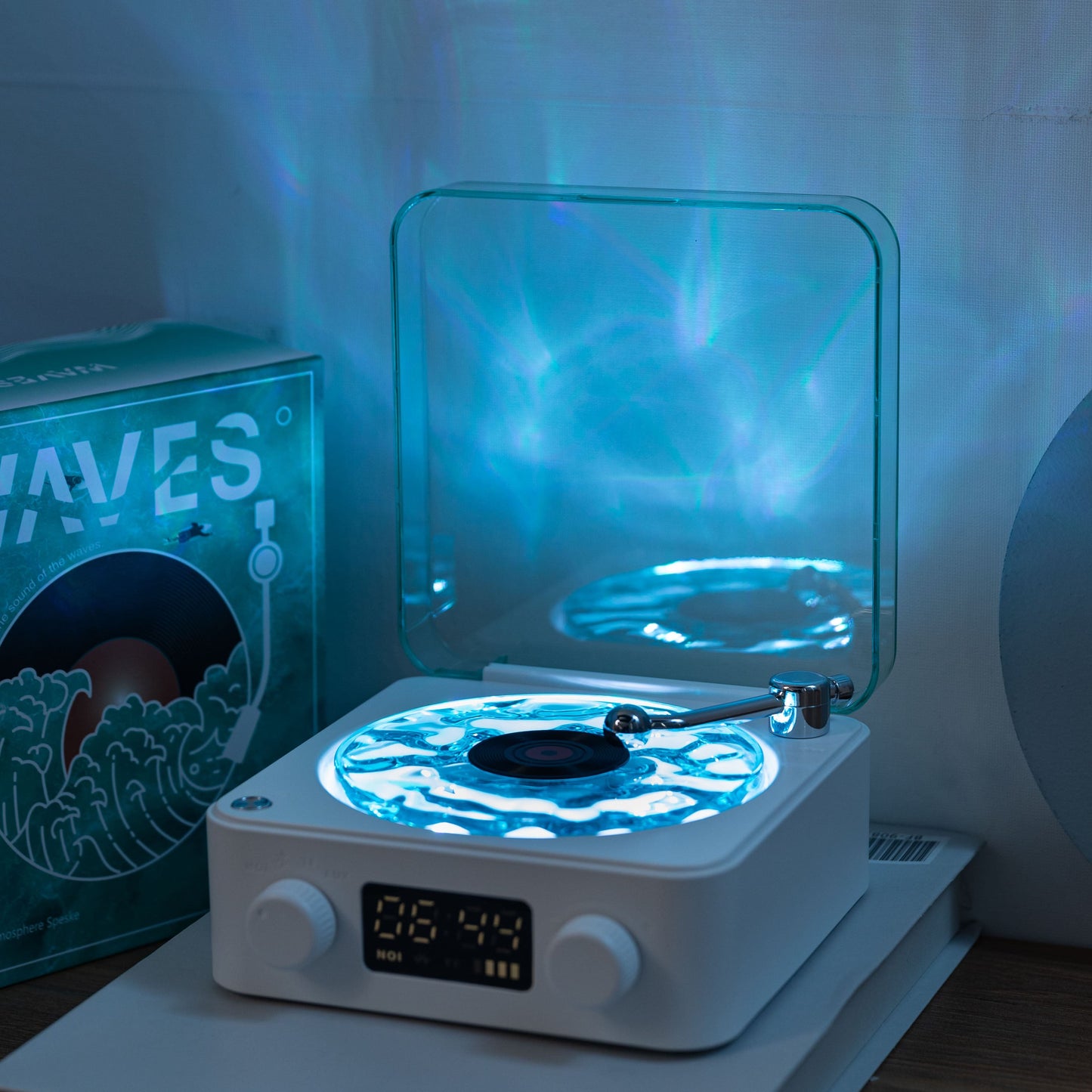 B1G1 Premium Waves Retro Bluetooth Vinyl Record Player Light 🎁